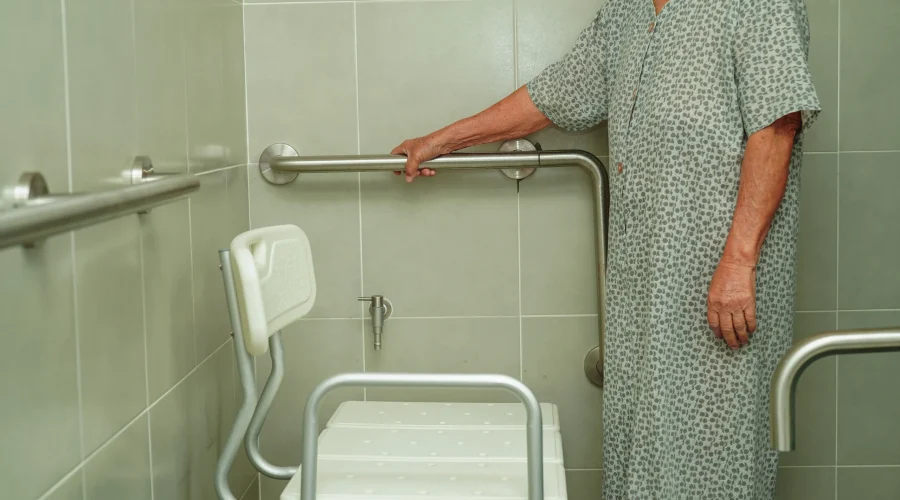 Cómo mejorar la movilidad y accesibilidad en casa para personas mayores